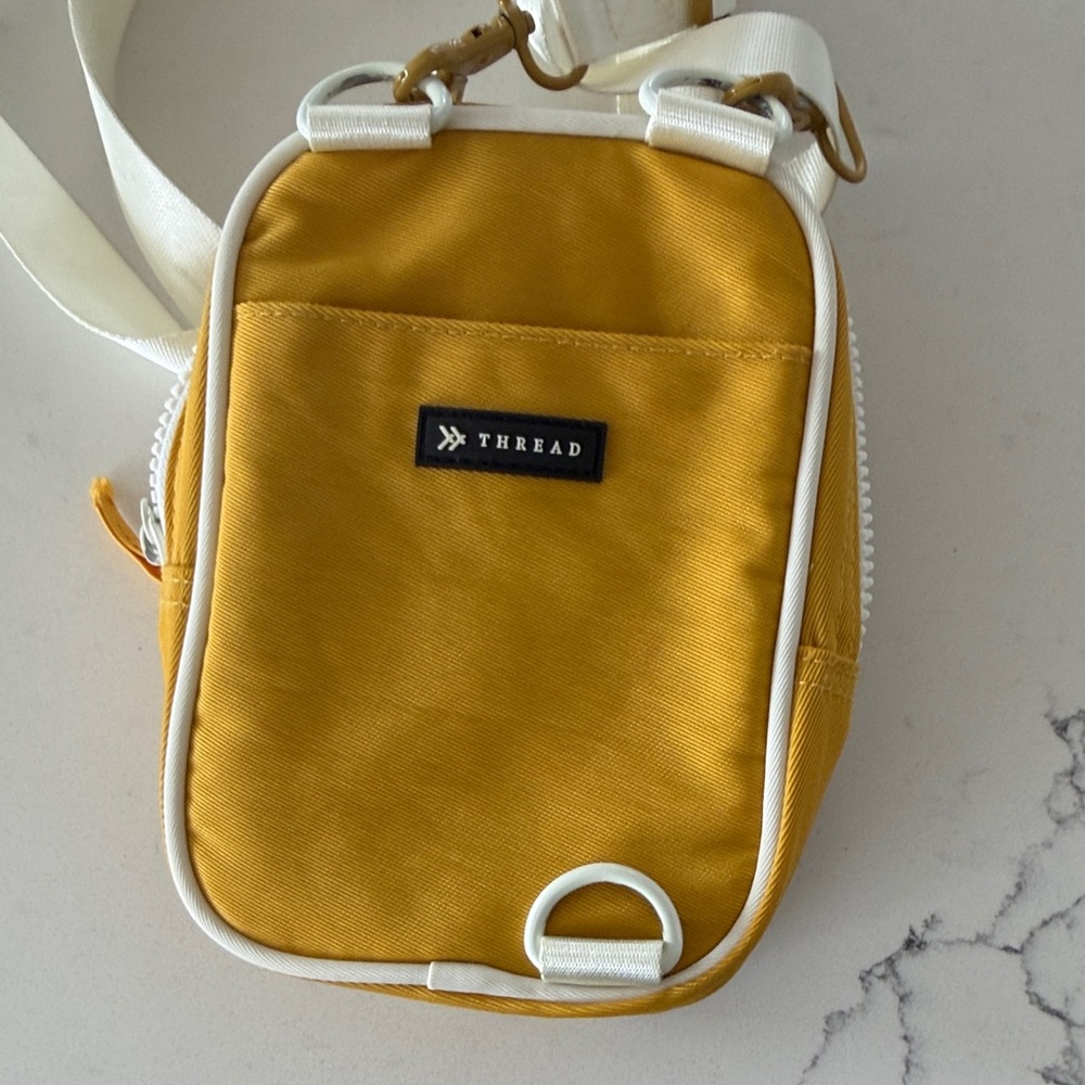 Thread Crossbody Bag. - Picture 4 of 4
